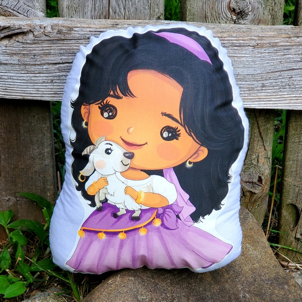 Esmeralda Pillow Pal. New.